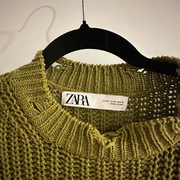 Zara Green Distressed Sweater - Picture 1 of 5